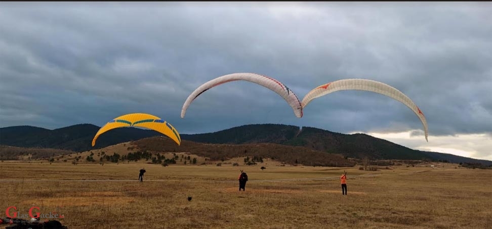 Nove pilotske dopusnice za paragliding