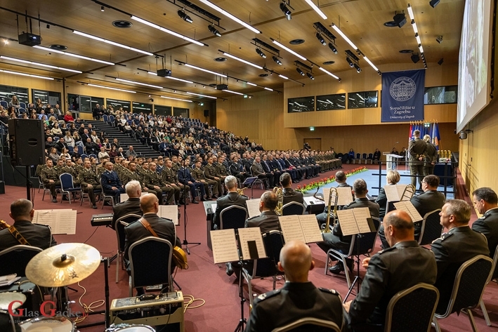 Svečana promocija kadeta diplomskih i prijediplomskih studija na Sveučilištu u Zagrebu