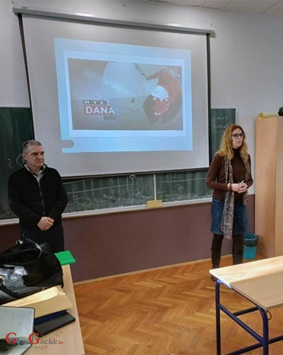 Policijska predavanja o opasnostima koje prijete putem interneta