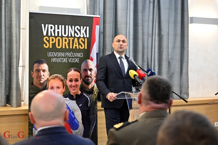Anušić uručio ugovore vrhunskim sportašima 