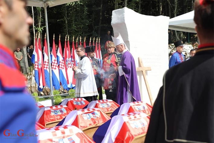 Nadbiskup Kutleša predslavio misu na Jazovki za 814 žrtava komunističkog režima