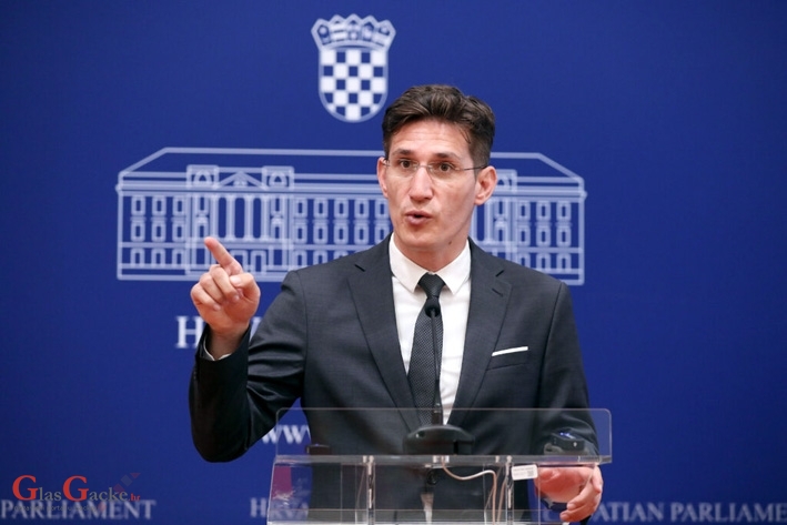 Troskot traži informacije o poslovanju Komunalca Gospić s tvrtkama povezanim sa Šincekom Troskot traži informacije o poslovanju Komunalca Gospić s tvrtkama povezanim sa Šincekom