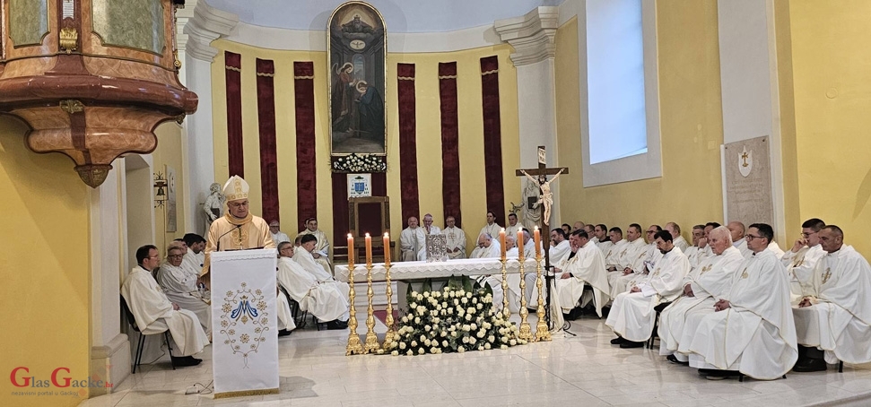 Proslavljena Blagovijest u gospićkoj katedrali