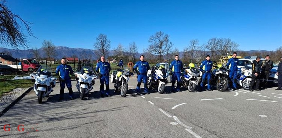 Trening sigurne vožnje za policijske službenike Trening sigurne vožnje za policijske službenike