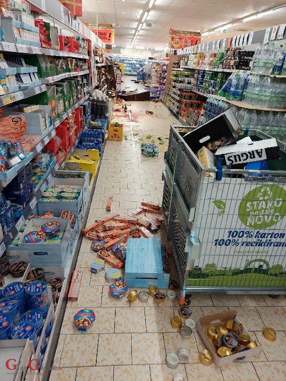 Razbijao u trgovačkom centru, a potom i vrijeđao policijske službenike