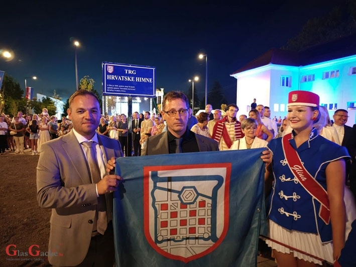 Glina dobila Trg hrvatske himne