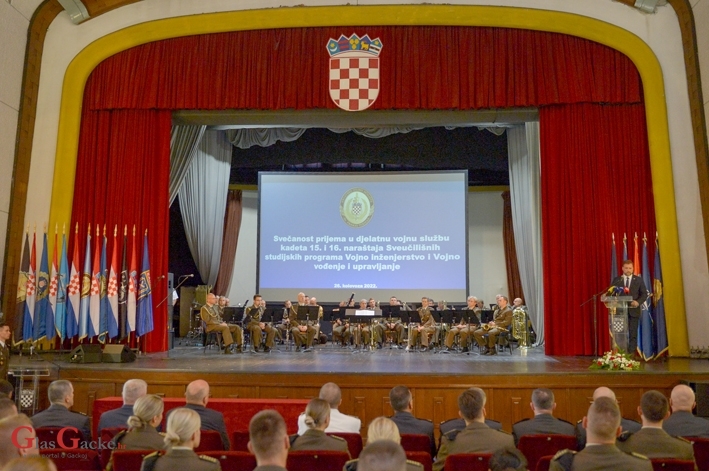 Kadeti primljeni u djelatnu vojnu službu