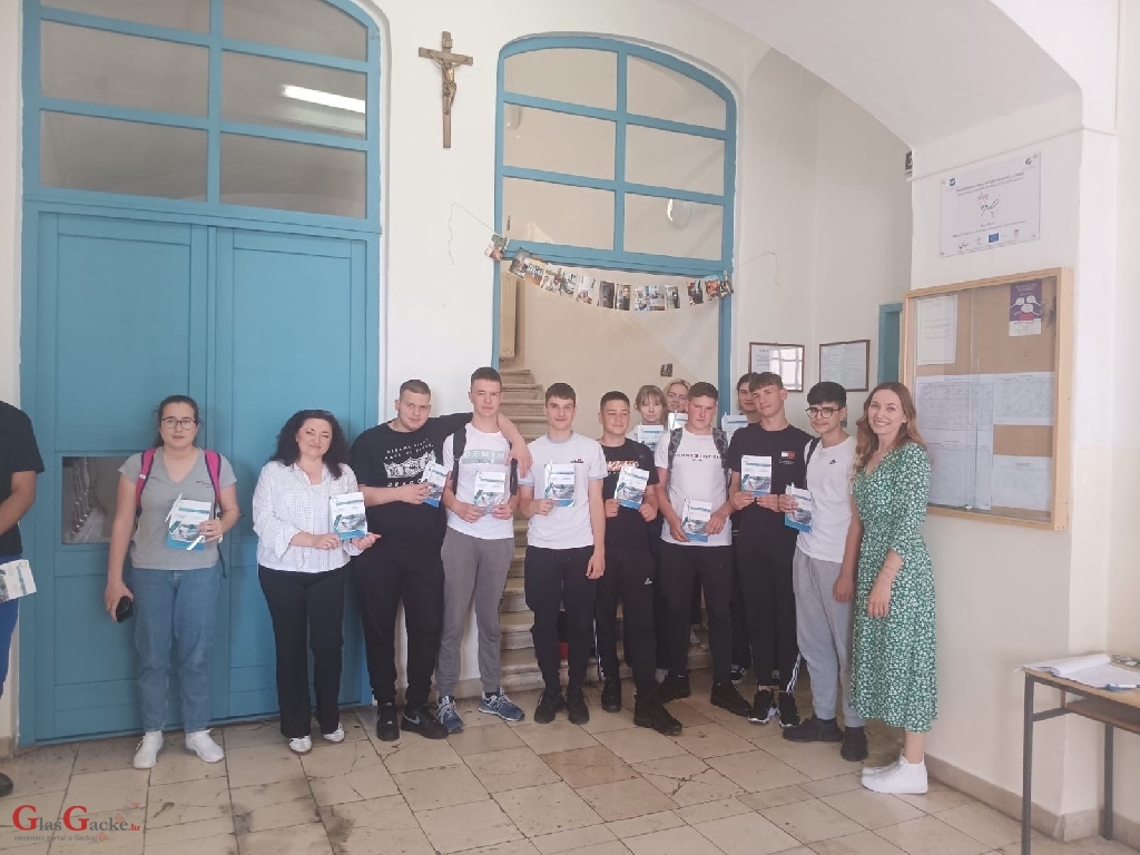 Veleučilište "Nikola Tesla" nastavilo s promocijom studijskih programa – održana promocija u Senju