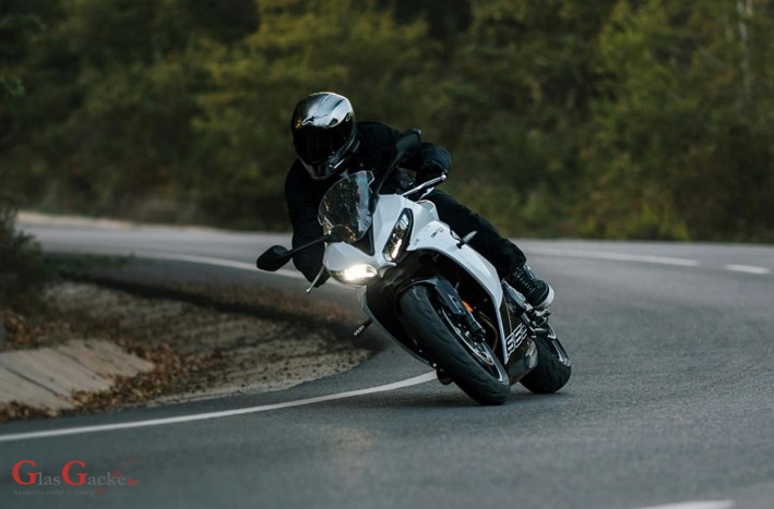 Motorist malo brže potegao ...