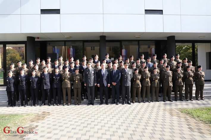 Hrvatska vojska bogatija za 59 mladih časnika i časnica