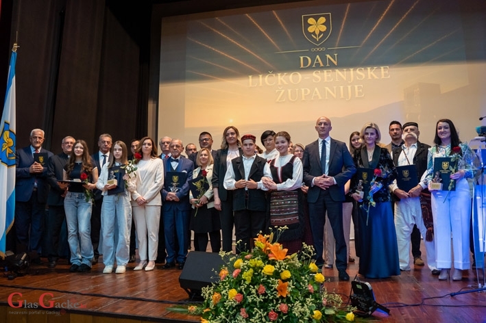 Povodom Dana županije uručena nagrade i priznanja Povodom Dana županije uručena nagrade i priznanja