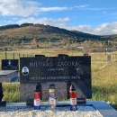 Zapalili svijeće i položili cvijeće na grobu hrvatskog branitelja