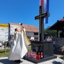 U Drežnik Gradu otkriveno spomen-obilježje poginulima u Domovinskom