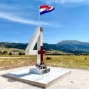 Spomen-obilježje 4. gardijskoj brigadi na Dinari