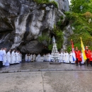 Misa pred Spiljom ukazanja u sklopu vojno-redarstvenog hodočašća u Lourdesu