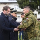 Ministar Banožić dodijelio beretke mladim "Vukovima"