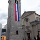 Povodom Oluje na zvonik Vele crikve podignuta hrvatska zastava