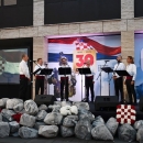 Održan koncert domoljubnih pjesama u atriju crkve sv. Mati Slobode