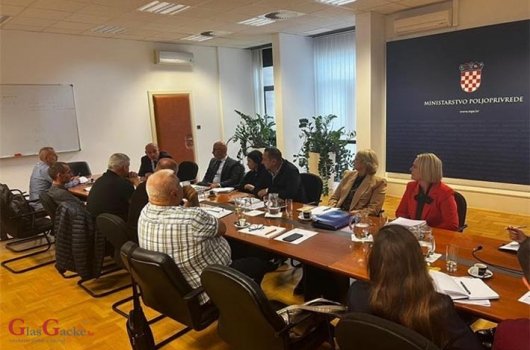 Ministrica Vučković održala sastanak s predstavnicima Hrvatskog pčelarskog saveza