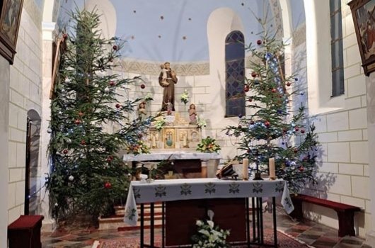 Letinačka crkva u božićnom dekoru