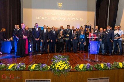 Sve nagrade i priznanja dodijeljena na svečanoj sjednici Županijske skupštine