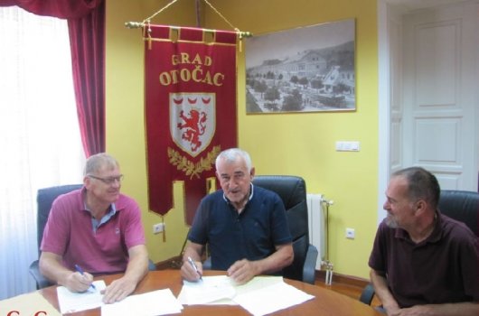 Gradonačelnik Kostelac potpisao ugovor o rekonstrukciji ul. Bartola Kašića 