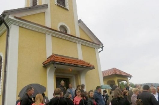 Popodnevna misa u Crnom Jezeru