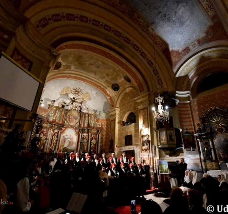 Održan koncert korizmenih pjesama Sinac pod križem