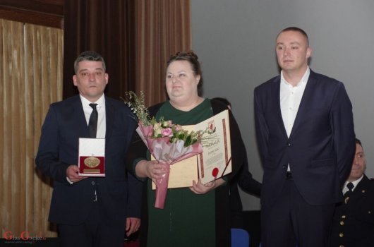 Jasna Ilić – dobitnica Medalje Grada Otočca za kulturne dosege