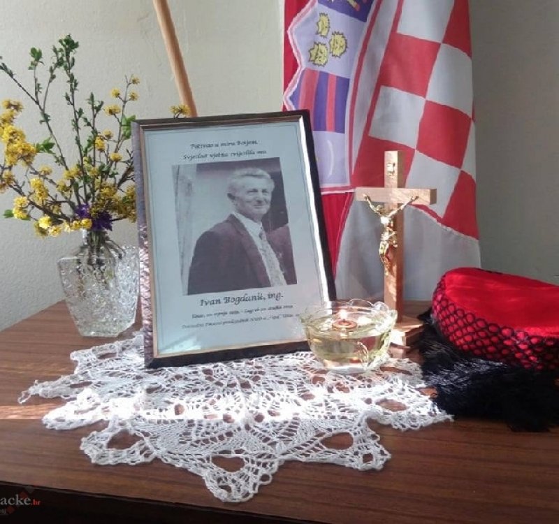 Preminuo Ivan Bogdanić